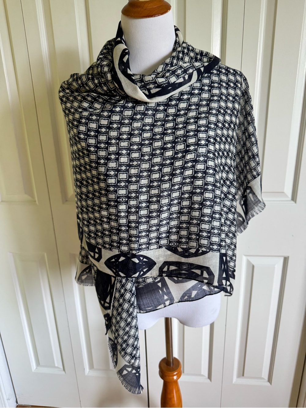 ESCADA Sport Women Navy/White Scarf Mint Authentic